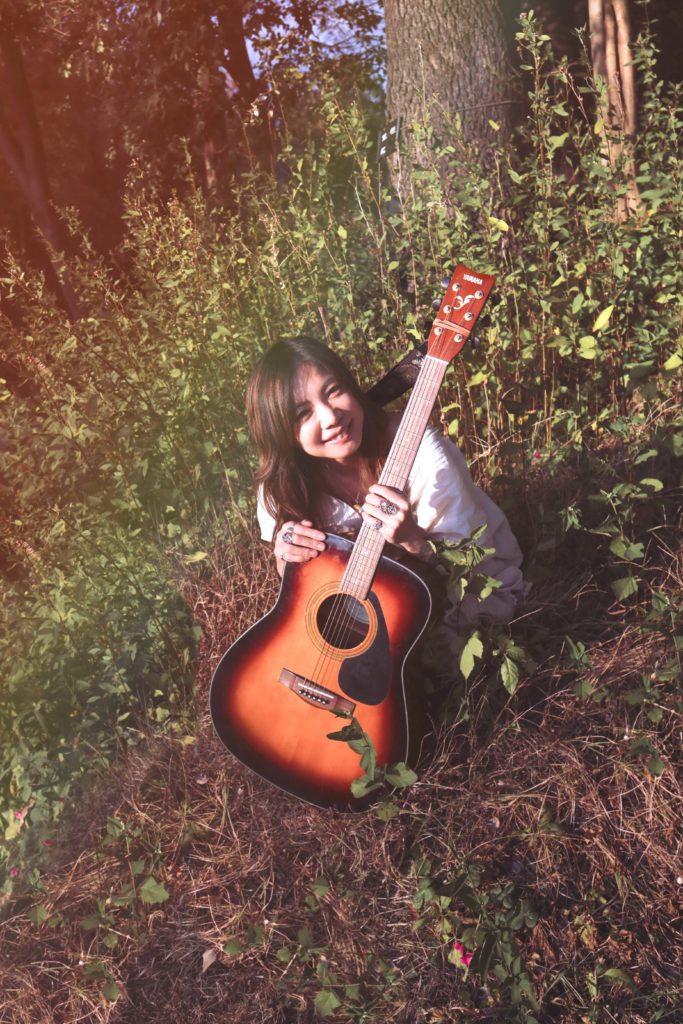 こうけつまさよ　纐纈雅代　纐纈之雅代　masayo koketsu guitar portrait-2026